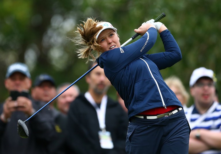 Brooke Henderson golf grip