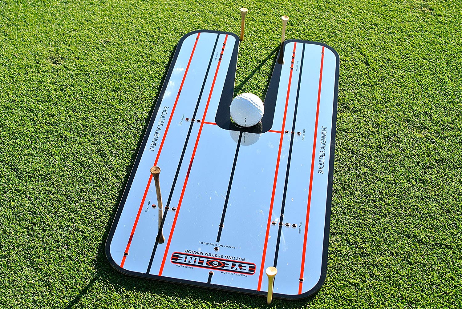 Use the Eyeline Golf Putting Mirror to improve your aim